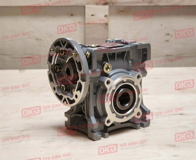 Hộp Giảm Tốc Trục Vít Bánh Vít Cao Cấp NMRV 040 Của BGM