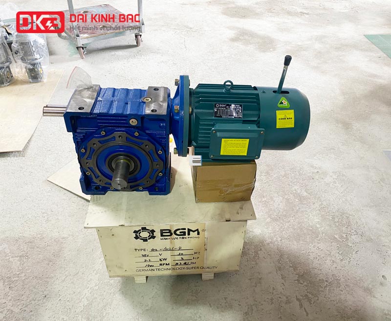 Hộp Giảm Tốc Trục Vít Bánh Vít Cao Cấp NMRV 110 Của BGM