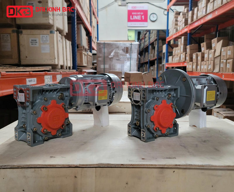 Hộp Giảm Tốc Trục Vít Bánh Vít Cao Cấp NMRV 090 Của BGM ​