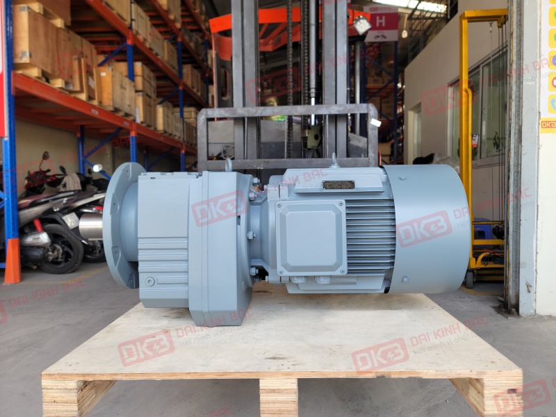 Motor giảm tốc Wanshsin Mặt bích