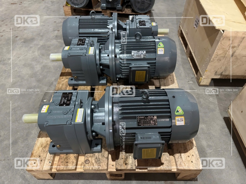 GIẢM TỐC CHÂN ĐẾ CHẠY MƯỢT MÀ, ỔN ĐỊNH CHO HỆ THỐNG MÁY MÓC
