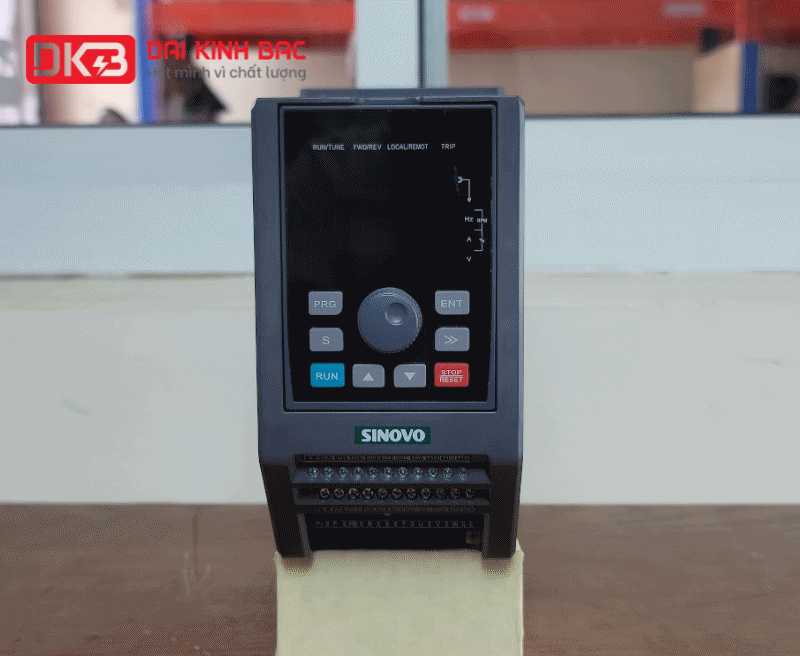 BIẾN TẦN SINOVO 3PHA 380V SD600-4T-4.0GC/5.5PC 4KW